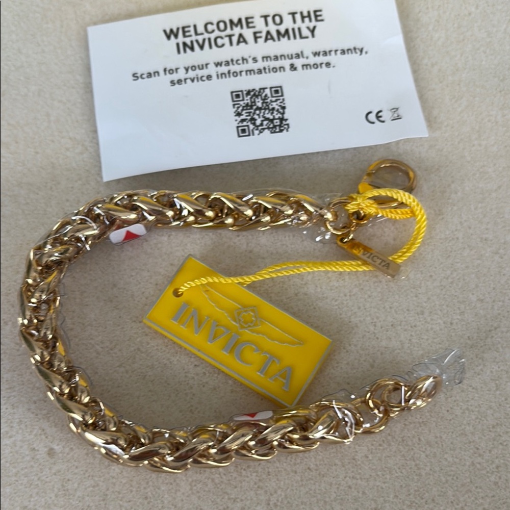 Men’s Invicta stainless Gold Bracelet